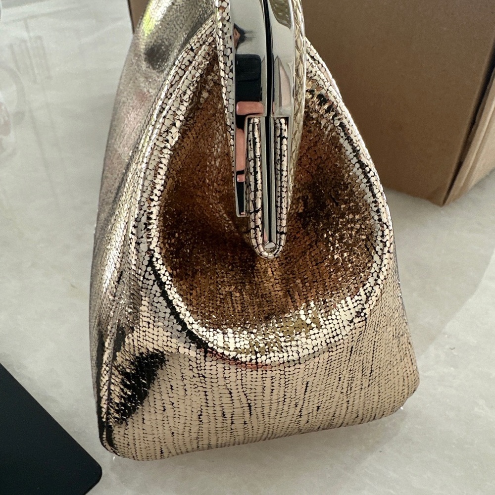 Bvlgari Serpentine Bag - Picture 16 of 16